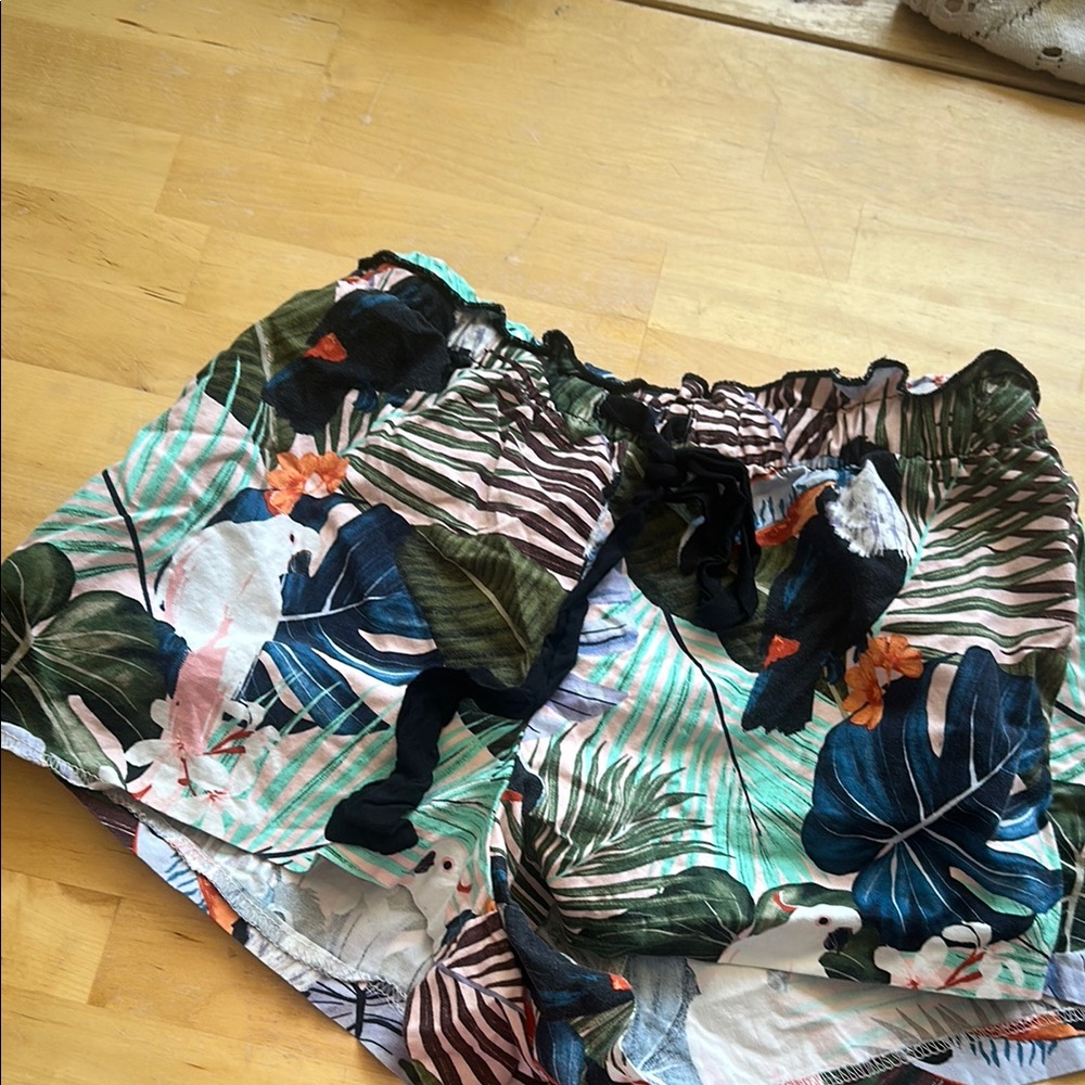 Tropical Print Drawstring Shorts